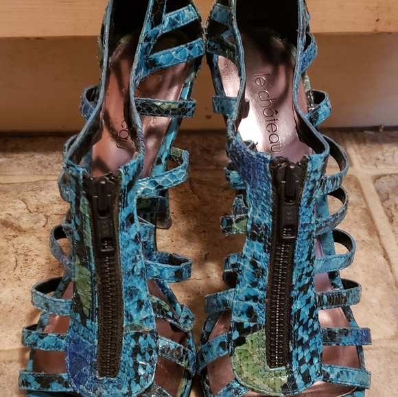 Le Chateau Shoes - Picture 4 of 7